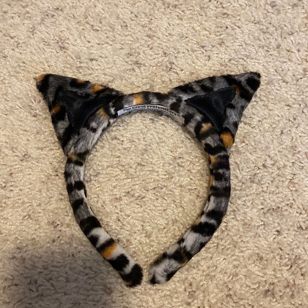 Leopard ears